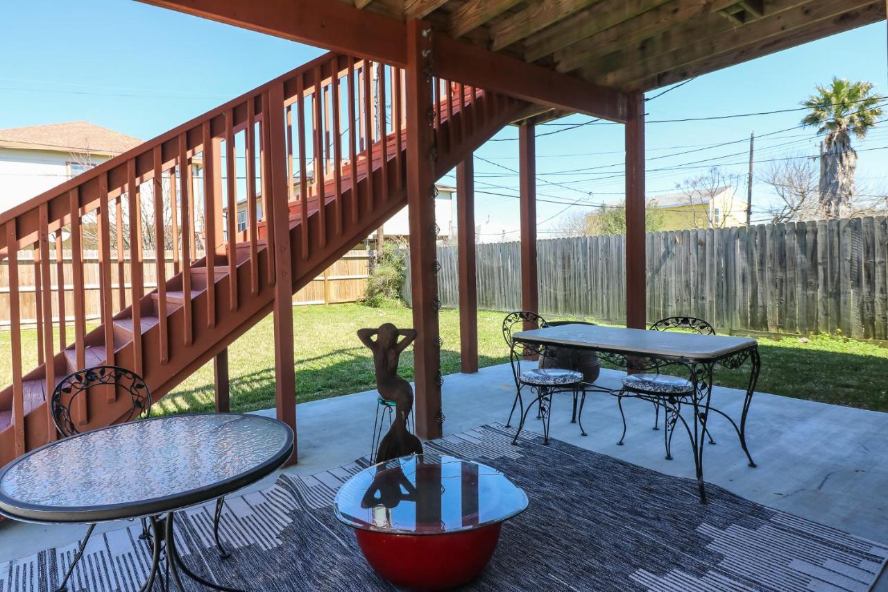 Perfect Location Spacious Yard Coffee Bar At This Lovely Beach Home Galveston Eksteriør billede