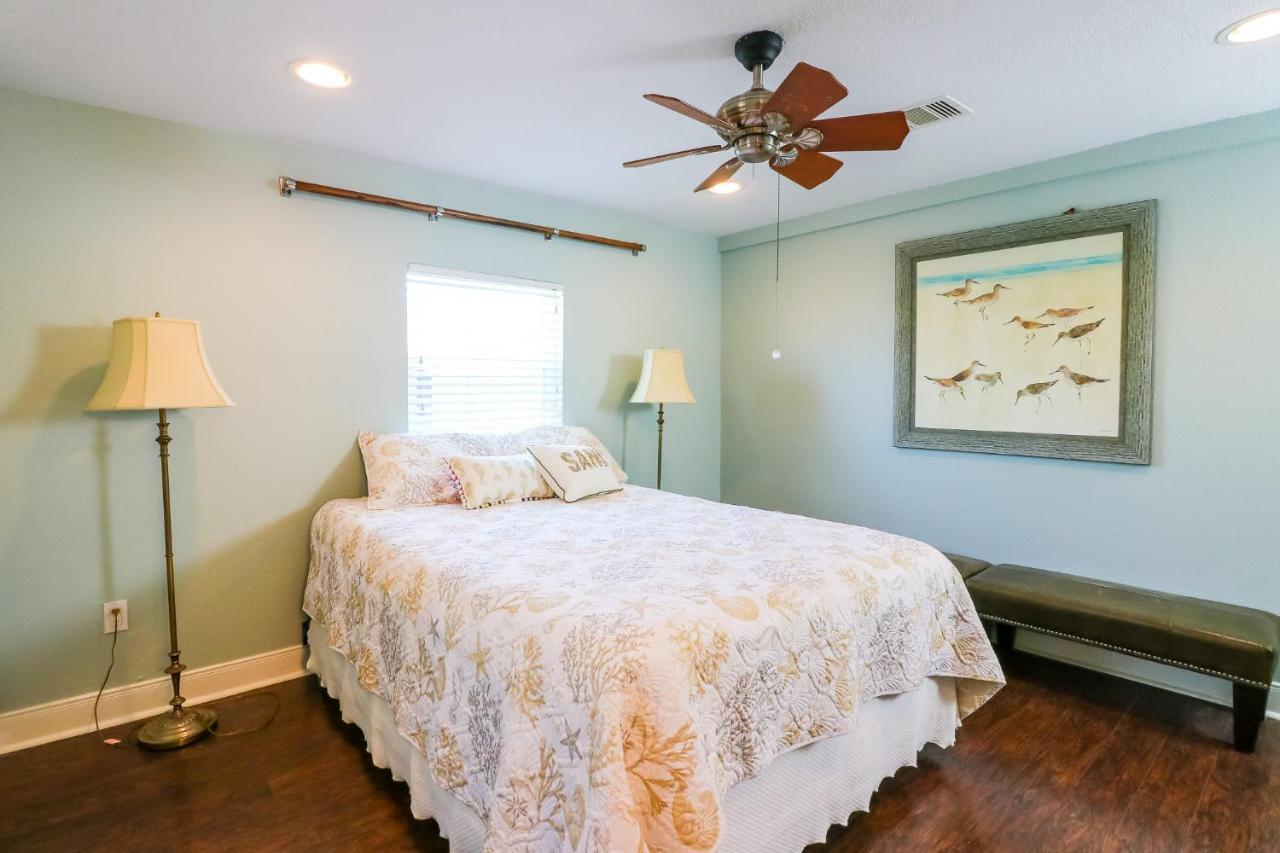 Perfect Location Spacious Yard Coffee Bar At This Lovely Beach Home Galveston Eksteriør billede